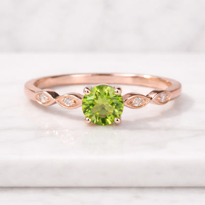 Fives Stone Peridot Travel Ring, Round Cut Engagement Ring, Dainty Promise Ring, Bridal Ring, August Birthstone Gift for Her
Quincy
