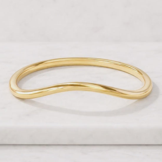 14k Solid Gold Minimalist Wedding Band