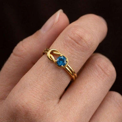 Three Stone Blue Sapphire Travel Ring, Round Cut Engagement Ring, Dainty Promise Ring, Bridal Ring, September Birthstone Gift for Her