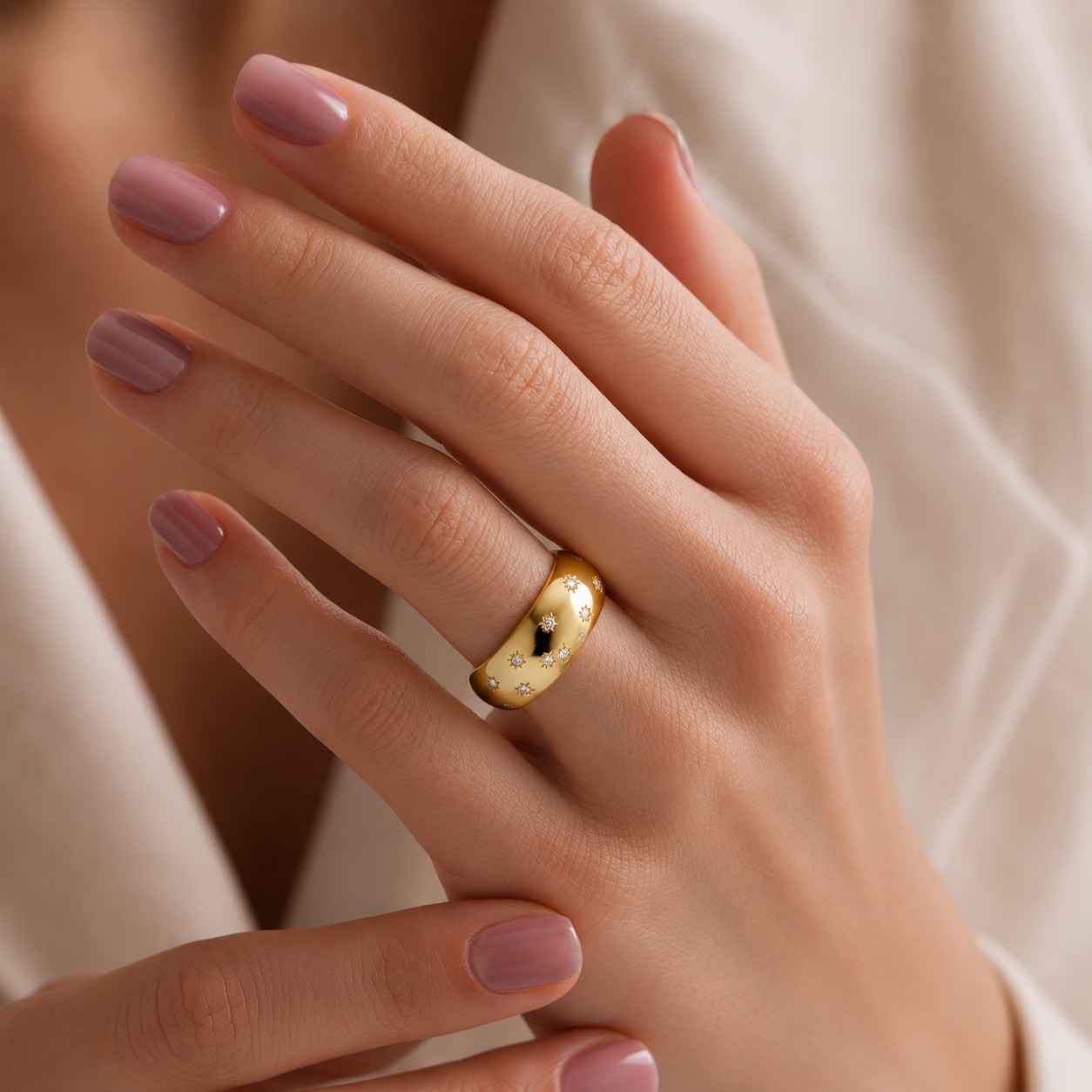 round ring round diamond ring round stone band oval ring marquise ring pear ring cushion ring princess ring emerald ring asscher ring radiant ring heart ring trillion ring baguette ring mixed shape ring