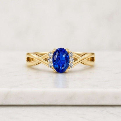 sapphire ring blue sapphire ring oval sapphire ring gold ring gemstone ring promise ring solitaire ring statement ring women ring fine jewelry handmade ring luxury ring elegant ring crossover ring