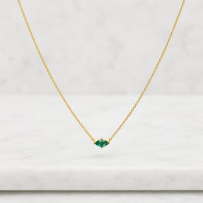 small pendant thin chain jewelry gift for her daily jewelry subtle necklace clean style tiny pendant feminine necklace green stone necklace