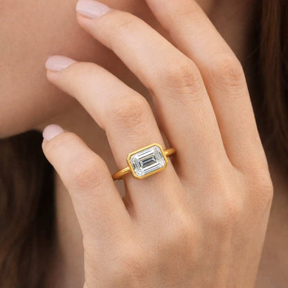 smooth band ring comfort fit ring luxury gift fashion accessory trending ring unique jewelry chic jewelry delicate jewelry gold accessory fine craftsmanship ring lover jewelry collection ring style jewelry gift for her