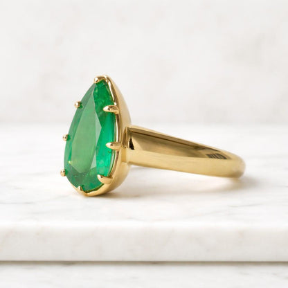 stacking ring dainty ring modern ring elegant ring polished ring slim band ring unique ring everyday ring fashion ring gift ring minimal ring classic ring artisan ring bright green ring