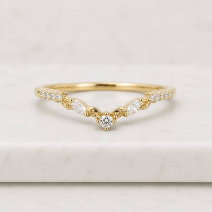 Round Lab Grown Diamond Curved Ring Sustainable Wedding Band for Women Lab Create Diamond Band Ring Anniversary Gift for Wife Chevron Ring